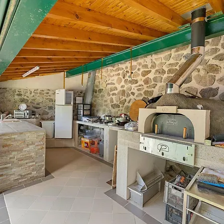 Au Domaine De Cabu * Saint-Victor (Ardeche)